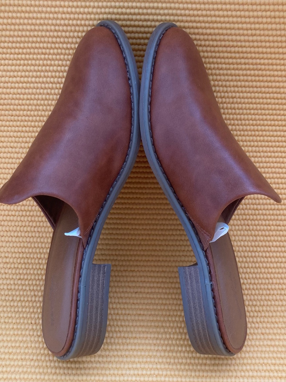 Universal Thread Cognac Brown Leather Slip-On Mules size 8.5 - Picture 5 of 7